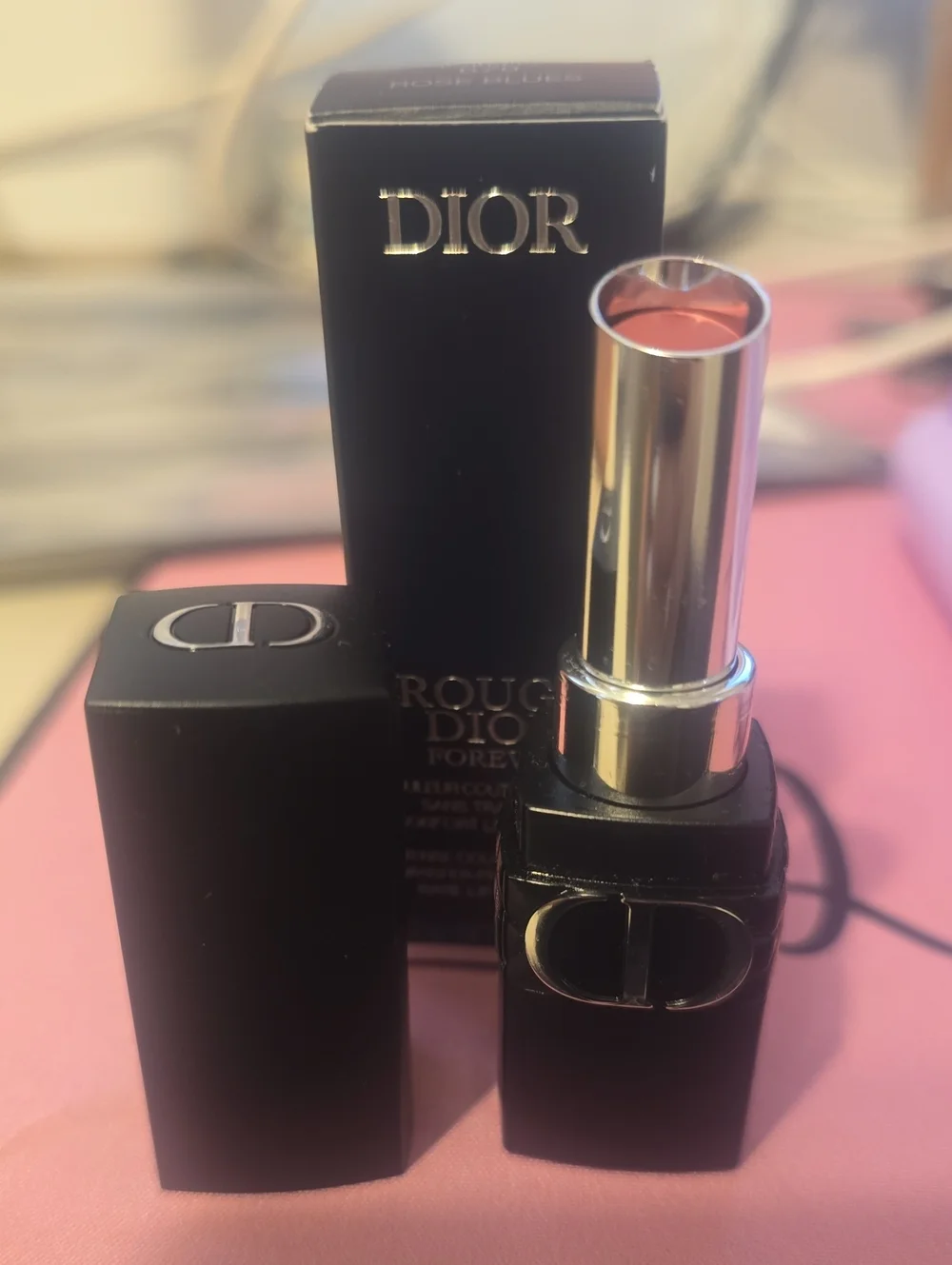 Rouge Dior Forever #670 Rose Blues